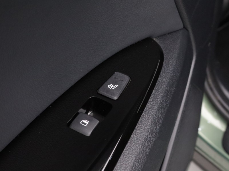 2023 (23) KIA SPORTAGE 1.6T GDi HEV 4 5dr Auto 5048737