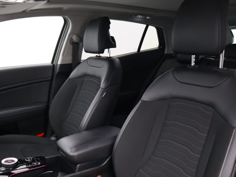 2023 (23) KIA SPORTAGE 1.6T GDi HEV 4 5dr Auto 5048736