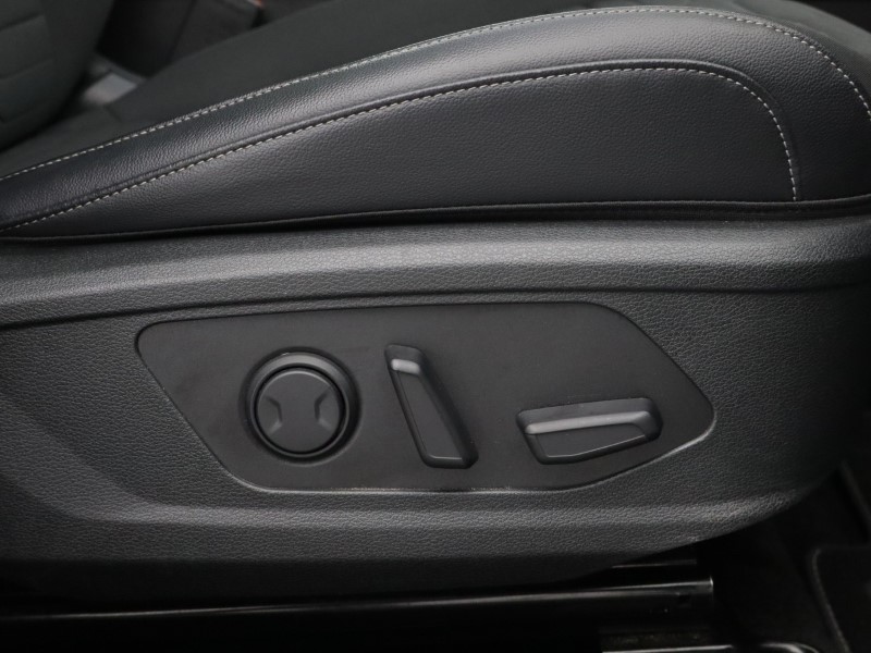 2023 (23) KIA SPORTAGE 1.6T GDi HEV 4 5dr Auto 5048746