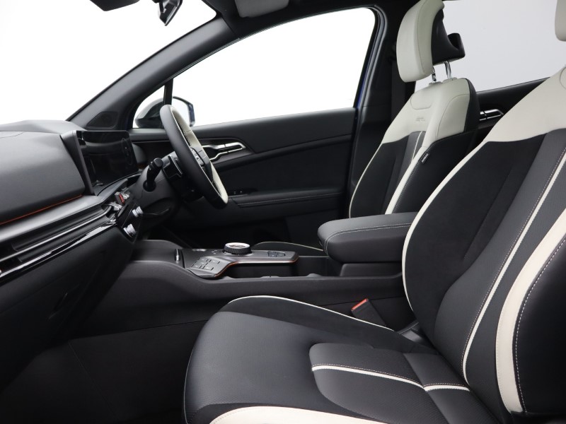 2025 (75) KIA SPORTAGE 1.6T GDi HEV GT-Line S 5dr Auto 5039633