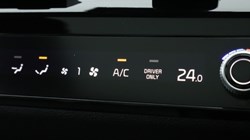 2025 (75) KIA SPORTAGE 1.6T GDi HEV GT-Line S 5dr Auto 5039671