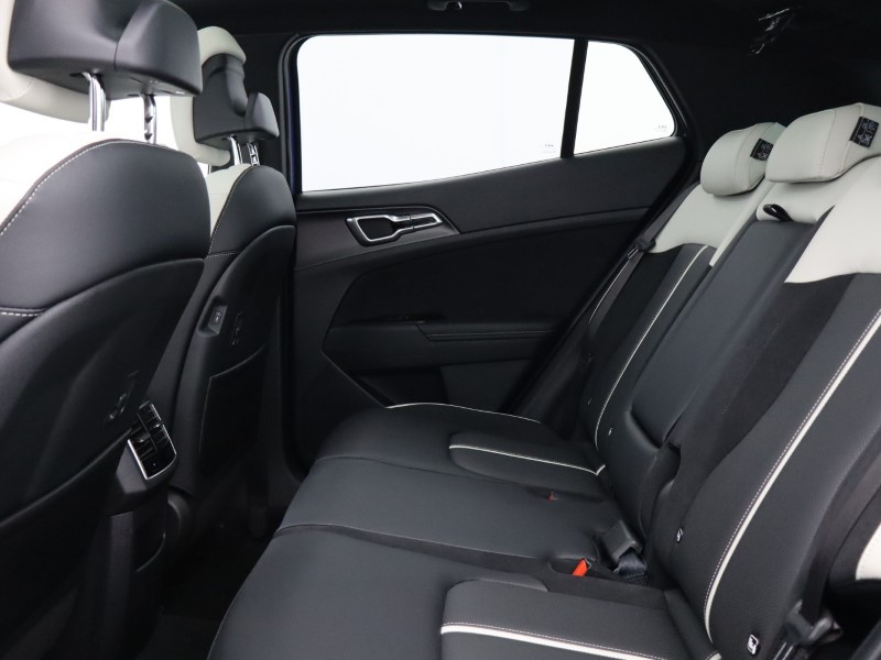 2025 (75) KIA SPORTAGE 1.6T GDi HEV GT-Line S 5dr Auto 5039634