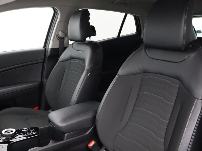 2023 (73) KIA SPORTAGE 1.6T GDi PHEV 3 5dr Auto AWD 5085214