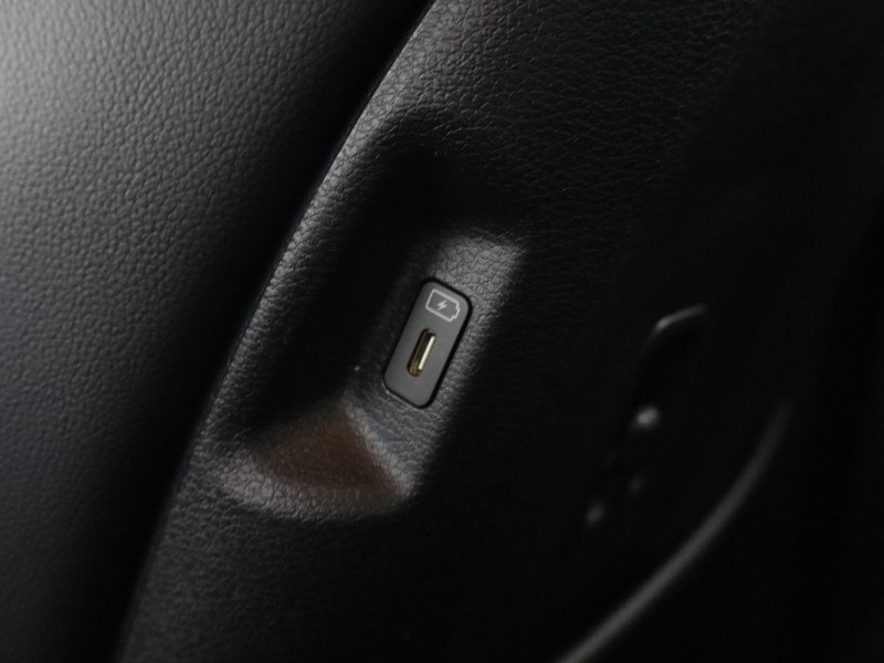 2023 (73) KIA SPORTAGE 1.6T GDi PHEV 3 5dr Auto AWD 5085215