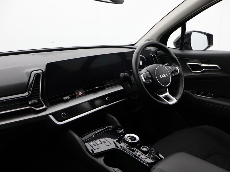 2023 (73) KIA SPORTAGE 1.6T GDi PHEV 3 5dr Auto AWD 5085209