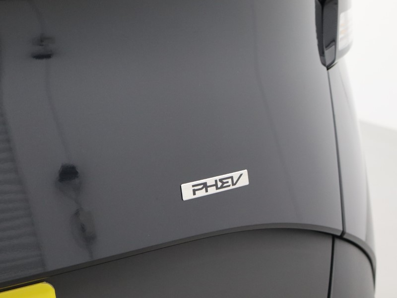 2023 (73) KIA SPORTAGE 1.6T GDi PHEV 3 5dr Auto AWD 5085250