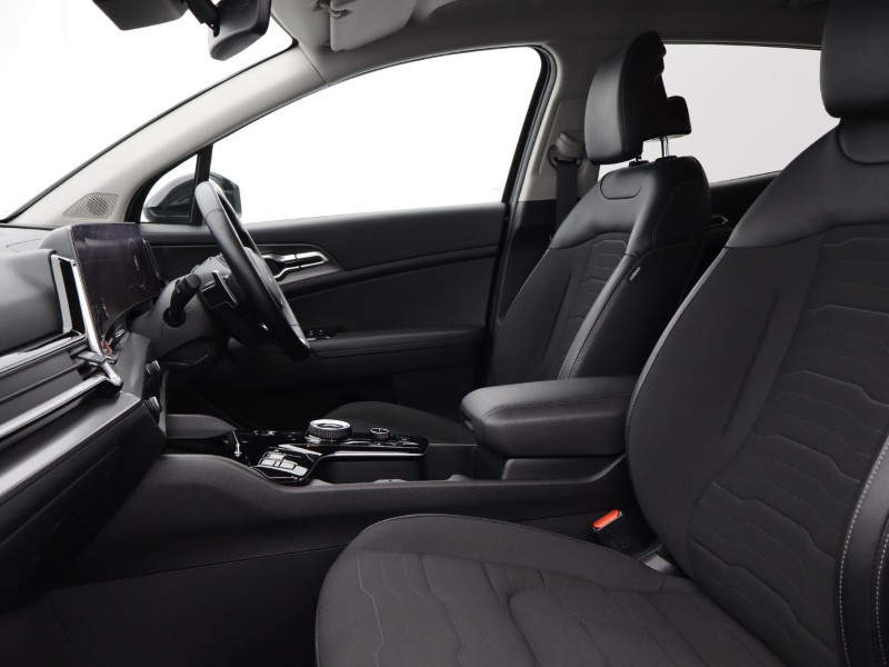 2023 (73) KIA SPORTAGE 1.6T GDi PHEV 3 5dr Auto AWD 5085203