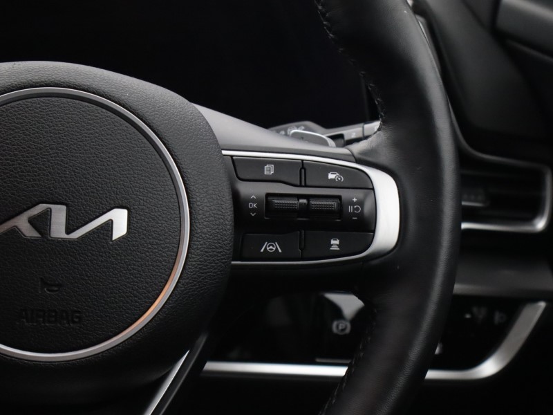 2023 (73) KIA SPORTAGE 1.6T GDi PHEV 3 5dr Auto AWD 5085219