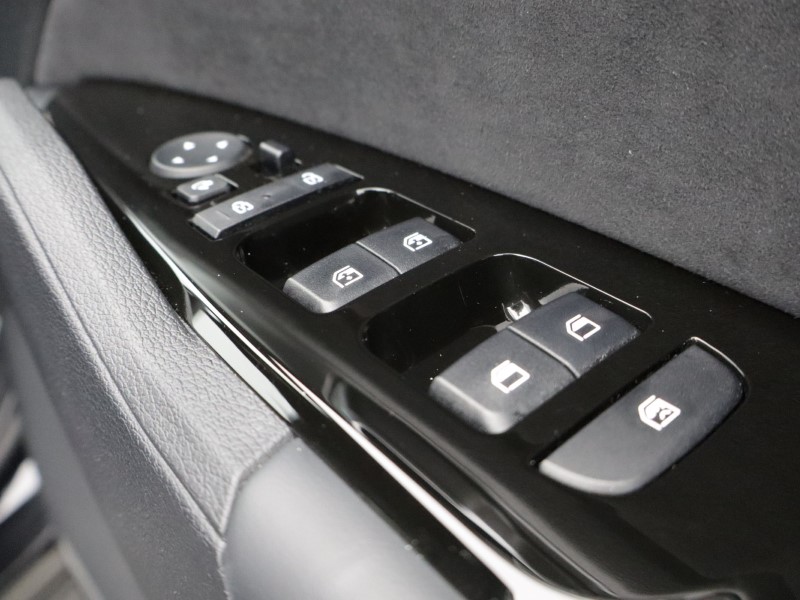 2025 (75) KIA SPORTAGE 1.6T GDi 207 HEV GT-Line 5dr Auto 5059081