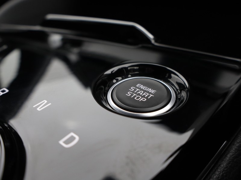 2025 (75) KIA SPORTAGE 1.6T GDi 207 HEV GT-Line 5dr Auto 5059106