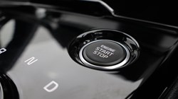 2025 (75) KIA SPORTAGE 1.6T GDi 207 HEV GT-Line 5dr Auto 5059106