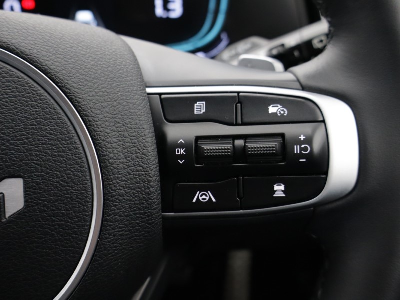 2025 (75) KIA SPORTAGE 1.6T GDi 207 HEV GT-Line 5dr Auto 5059096