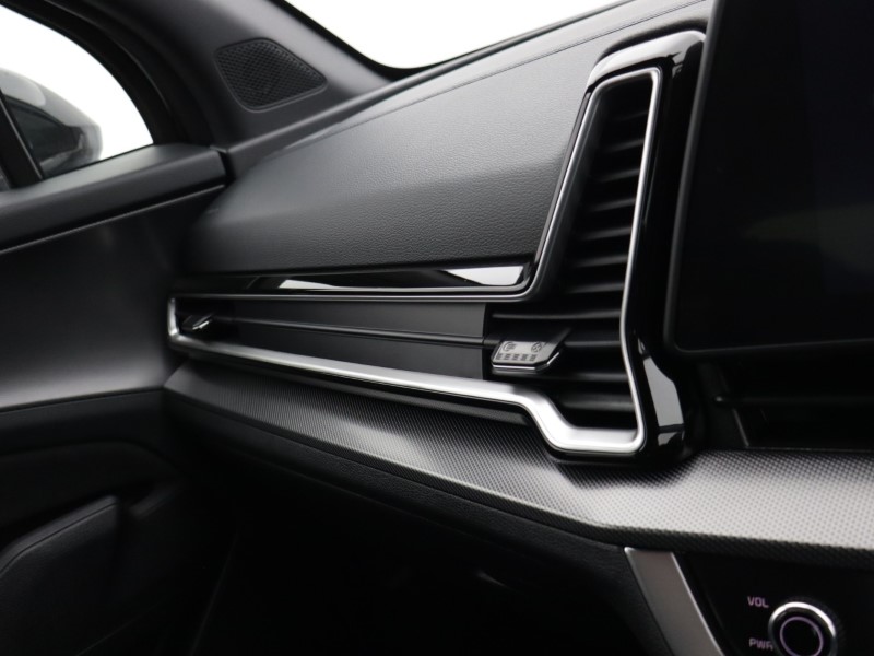 2025 (75) KIA SPORTAGE 1.6T GDi 207 HEV GT-Line 5dr Auto 5059110