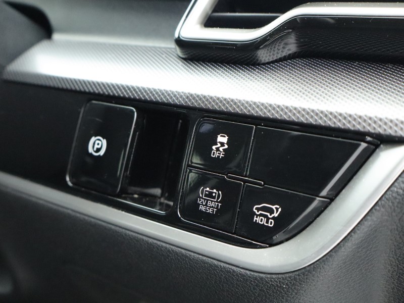 2023 (72) KIA SPORTAGE 1.6T GDi HEV GT-Line S 5dr Auto AWD 5056655