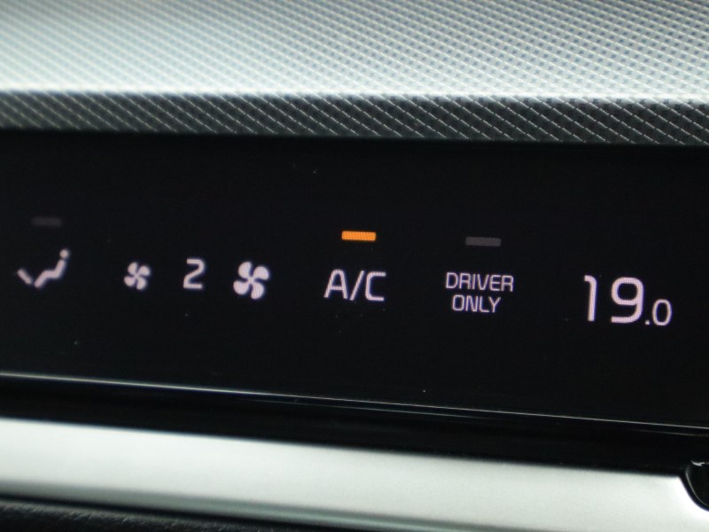 2023 (72) KIA SPORTAGE 1.6T GDi HEV GT-Line S 5dr Auto AWD 5056663