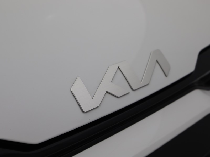 2023 (72) KIA SPORTAGE 1.6T GDi HEV GT-Line S 5dr Auto AWD 5056678