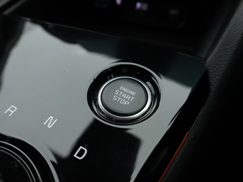 2023 (72) KIA SPORTAGE 1.6T GDi HEV GT-Line S 5dr Auto AWD 5056667