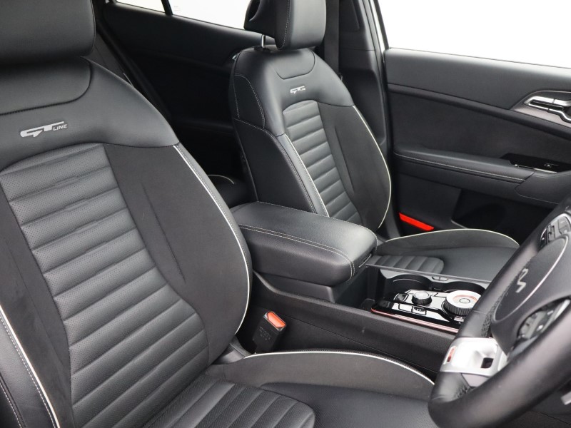 2023 (72) KIA SPORTAGE 1.6T GDi HEV GT-Line S 5dr Auto AWD 5056653