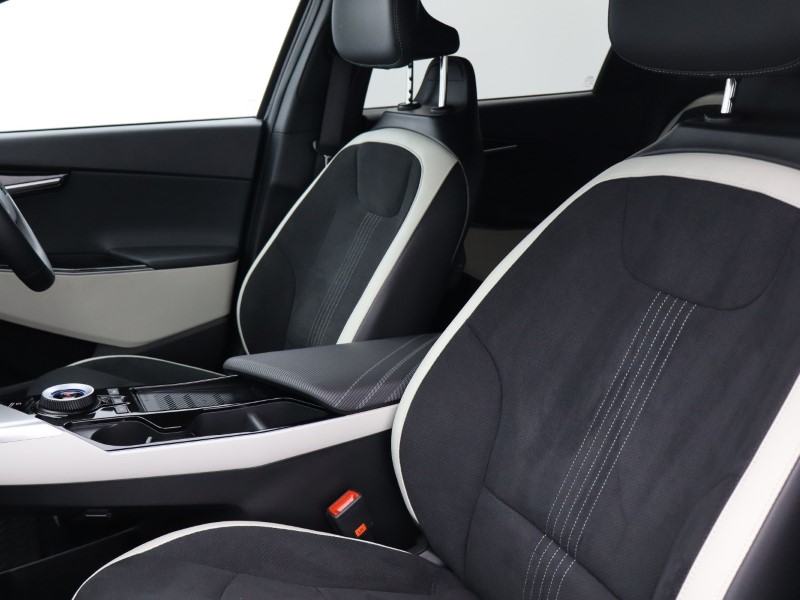 2023 (72) KIA EV6 166kW GT Line 77.4kWh 5dr Auto 5056410