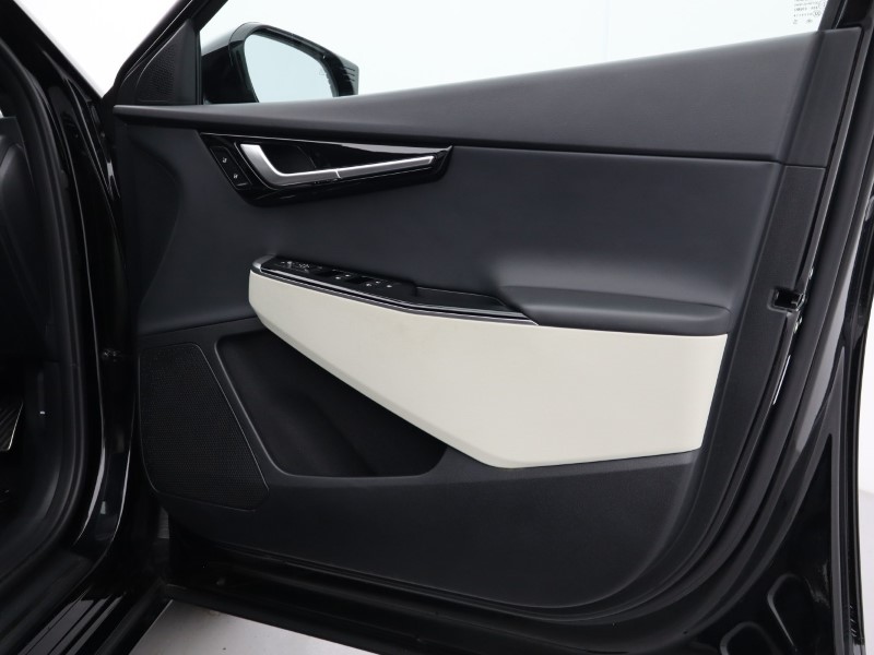 2023 (72) KIA EV6 166kW GT Line 77.4kWh 5dr Auto 5056418