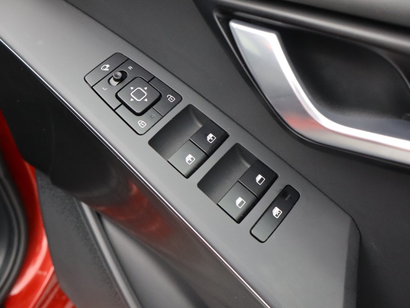 2023 (23) KIA NIRO 150kW 3 65kWh 5dr Auto 5056931