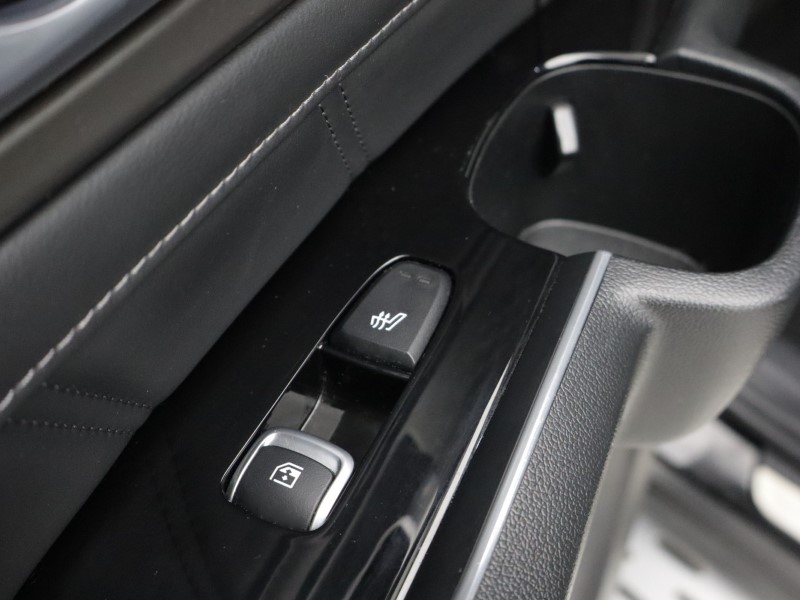 2024 (24) KIA SORENTO 1.6 T-GDi HEV Edition 5dr Auto 5091516