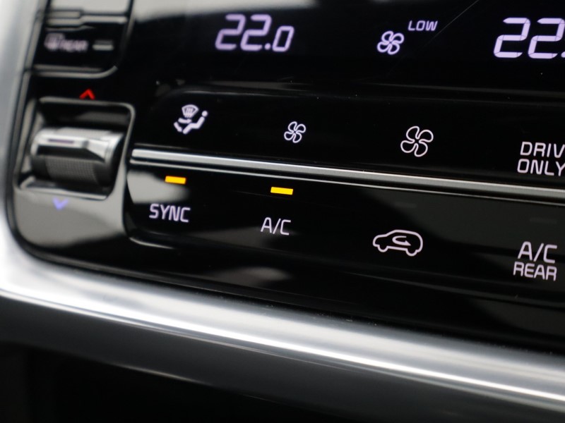 2024 (24) KIA SORENTO 1.6 T-GDi HEV Edition 5dr Auto 5091541