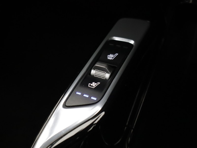 2024 (24) KIA SORENTO 1.6 T-GDi HEV Edition 5dr Auto 5091546