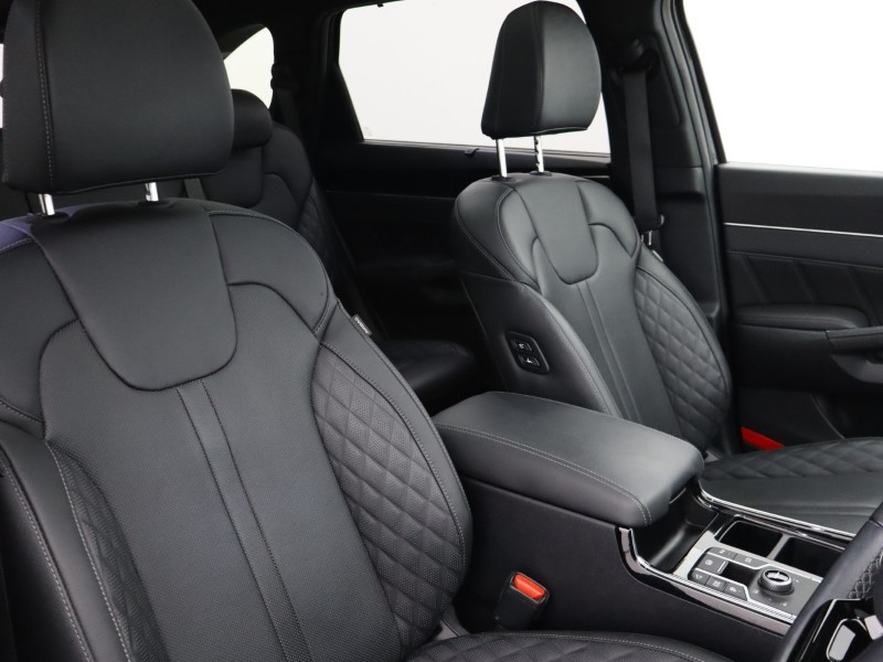 2024 (24) KIA SORENTO 1.6 T-GDi HEV Edition 5dr Auto 5091526