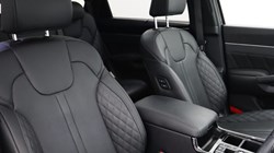 2024 (24) KIA SORENTO 1.6 T-GDi HEV Edition 5dr Auto 5091526