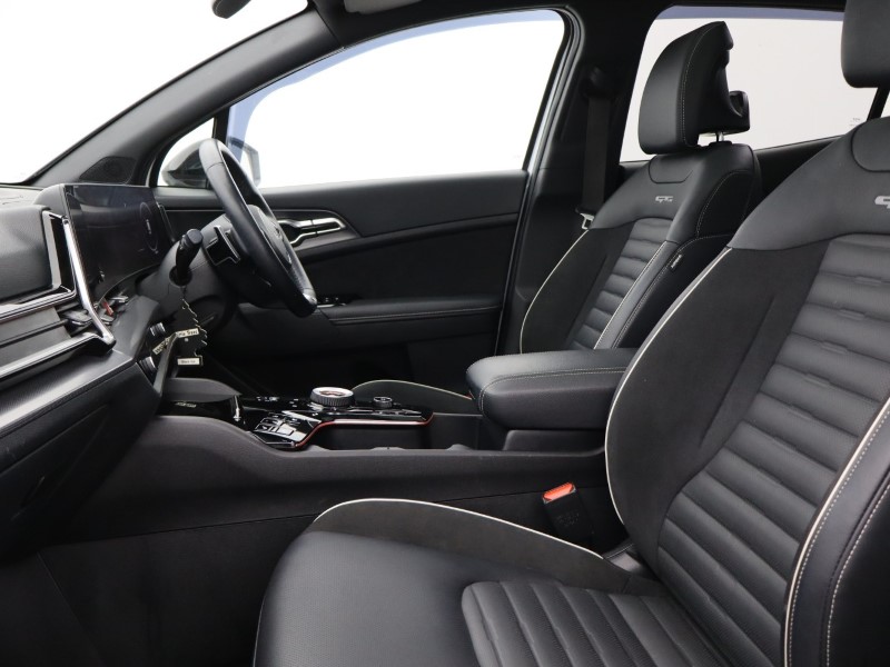 2022 (22) KIA SPORTAGE 1.6T GDi HEV GT-Line S 5dr Auto 5097948