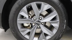 2025 (75) KIA SPORTAGE 1.6T GDi 207 HEV GT-Line 5dr Auto 5107008