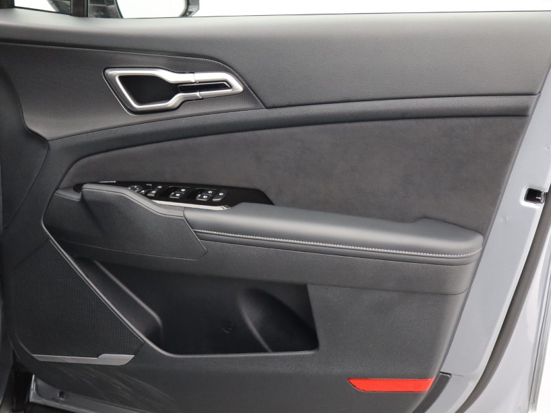 2025 (75) KIA SPORTAGE 1.6T GDi 207 HEV GT-Line 5dr Auto 5107018