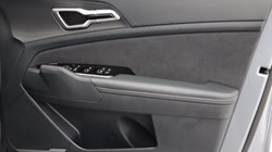 2025 (75) KIA SPORTAGE 1.6T GDi 207 HEV GT-Line 5dr Auto 5107018