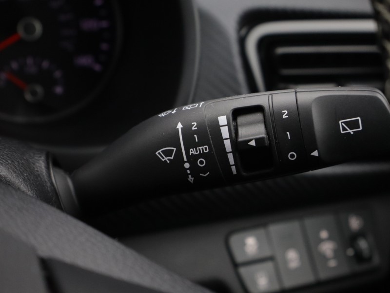 2023 (23) KIA RIO 1.0 T GDi 48V 118 GT-Line S 5dr 5197035