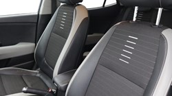 2018 (18) KIA STONIC 1.0T GDi First Edition 5dr 5187475