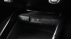 2018 (18) KIA STONIC 1.0T GDi First Edition 5dr 5187500