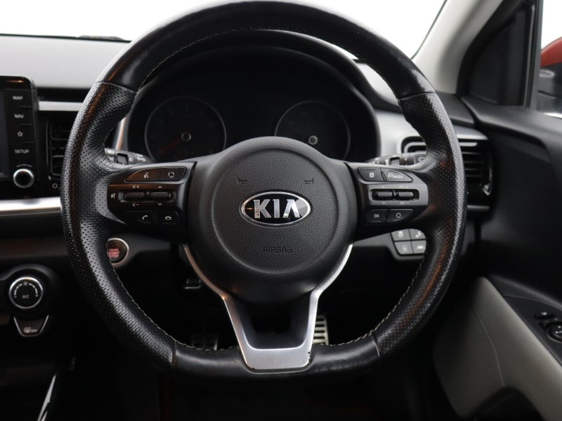 2018 (18) KIA STONIC 1.0T GDi First Edition 5dr 5187478