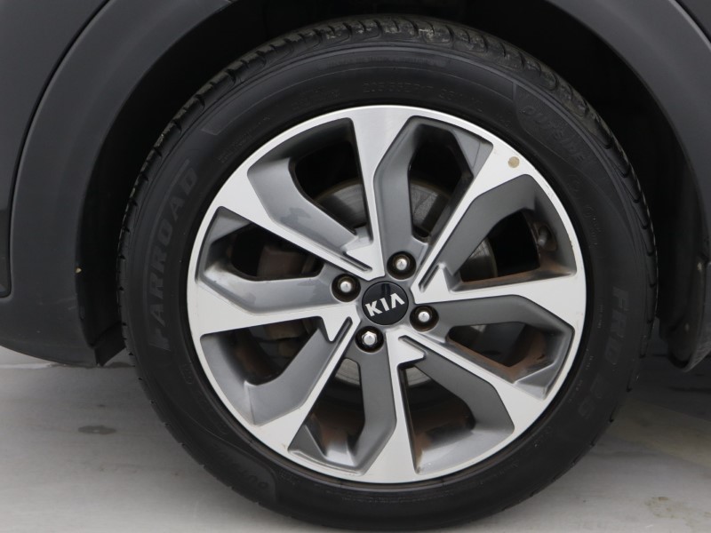 2018 (18) KIA STONIC 1.0T GDi First Edition 5dr 5187469