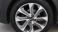2018 (18) KIA STONIC 1.0T GDi First Edition 5dr 5187469