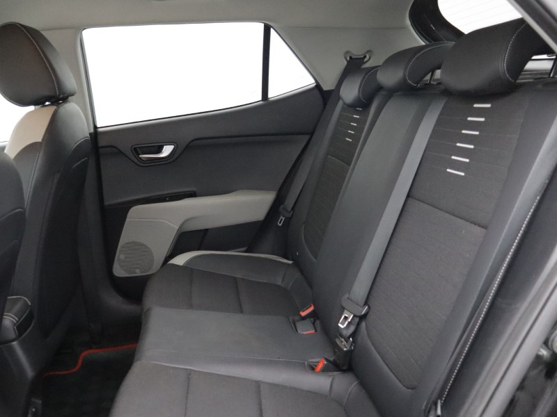 2018 (18) KIA STONIC 1.0T GDi First Edition 5dr 5187465