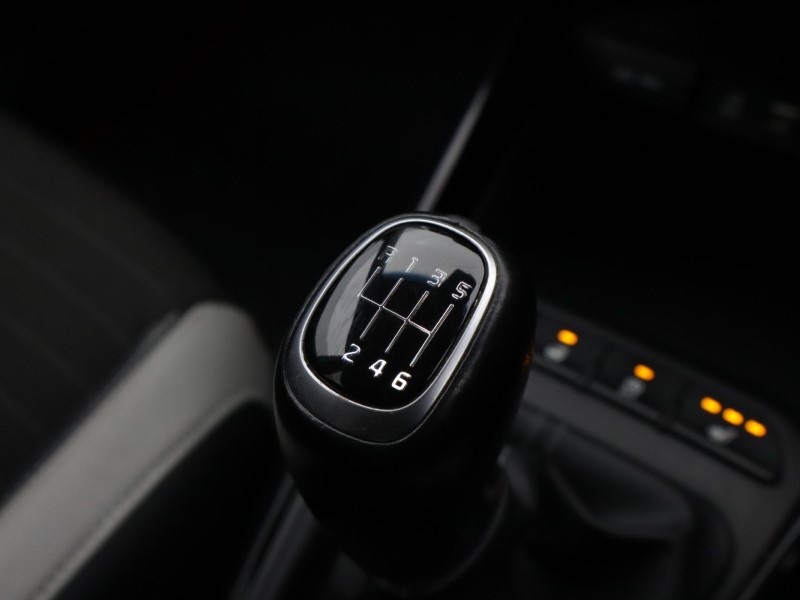 2018 (18) KIA STONIC 1.0T GDi First Edition 5dr 5187503