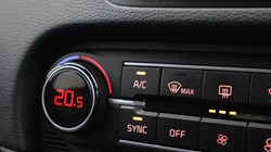 2022 (72) KIA XCEED 1.5T GDi ISG 3 5dr 5130965