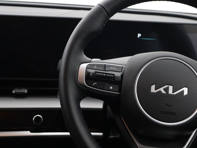 2025 (75) KIA SPORTAGE 1.6T GDi 207 HEV GT-Line 5dr Auto 5146803