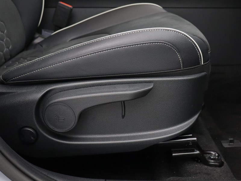 2025 (75) KIA SPORTAGE 1.6T GDi 207 HEV GT-Line 5dr Auto 5146810