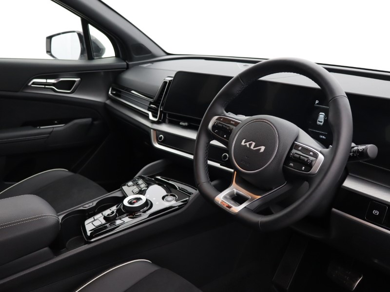 2025 (75) KIA SPORTAGE 1.6T GDi 207 HEV GT-Line 5dr Auto 5146808