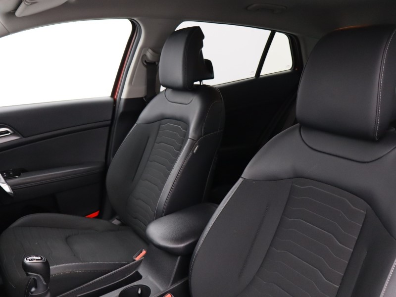 2022 (22) KIA SPORTAGE 1.6T GDi ISG Launch Edition 5dr 5168614