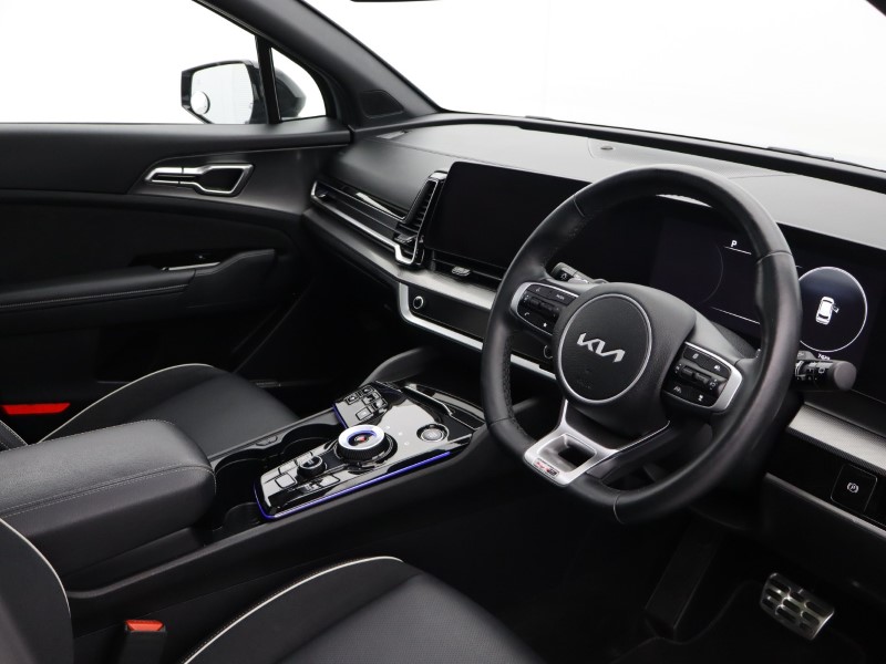 2024 (24) KIA SPORTAGE 1.6T GDi HEV GT-Line S 5dr Auto 5201577