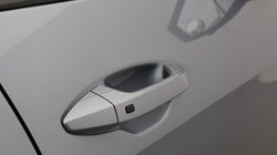 2024 (24) KIA SPORTAGE 1.6T GDi HEV GT-Line S 5dr Auto 5201576