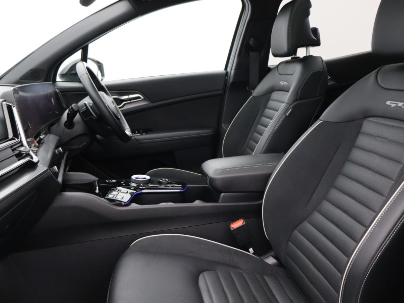 2024 (24) KIA SPORTAGE 1.6T GDi HEV GT-Line S 5dr Auto 5201556